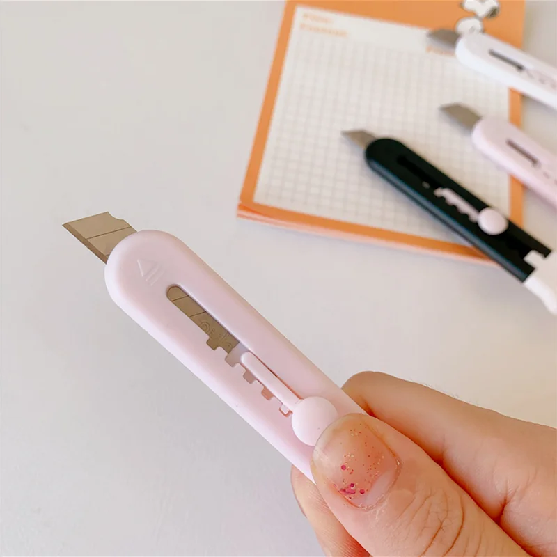 Kawaii Cute Cat Paw Mini Box Cutter - Image 5